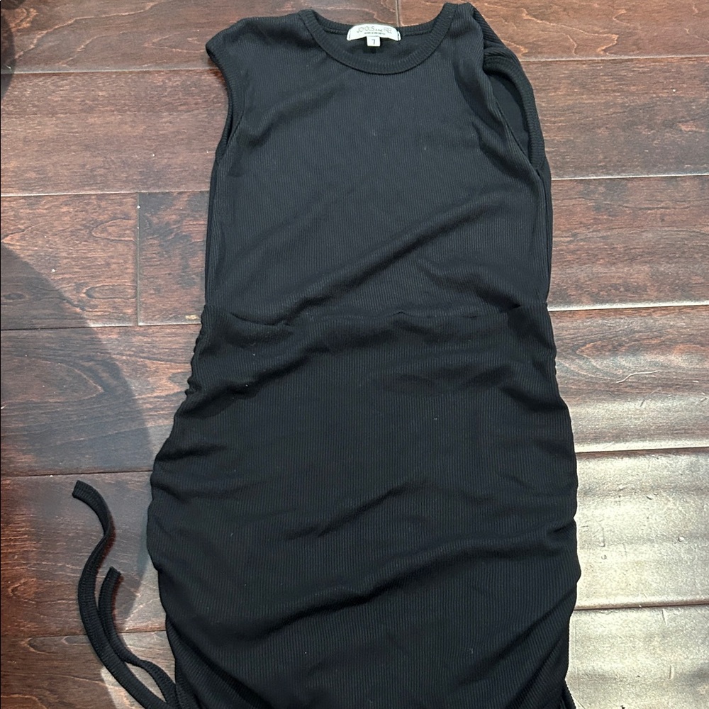 Chic Black Sleeveless Mini Dress